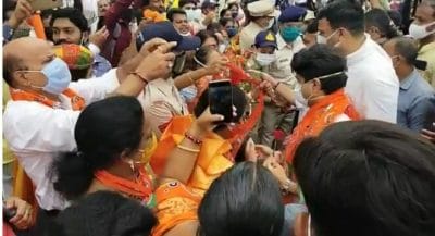 VIDEO: इंदौर में ज्योतिरादित्य सिंधिया का भव्य स्वागत, आशीर्वाद यात्रा से पहले दिया बड़ा बयान