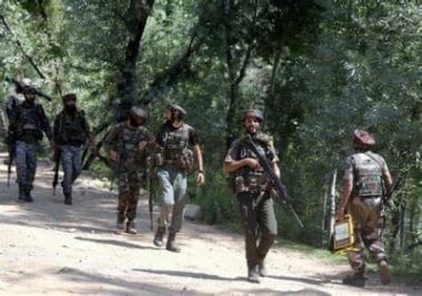 J&K: सुरक्षा बल के साथ मुठभेड़ में जैश के 3 आतंकी ढेर, नागबेरियन त्राल के जंगलों में छिपे बैठे थे