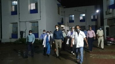 बढ़ते कोरोना केस को लेकर लोक स्वास्थ्य एवं परिवार कल्याण आयुक्त ने किया जिला अस्पताल का निरीक्षण