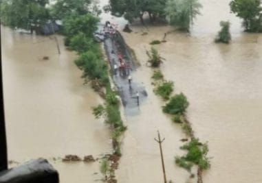 MP Flood Update:1171 गाँव प्रभावित, ट्रेन रुकी, पुल टूटा, 2000 को सुरक्षित बचाया