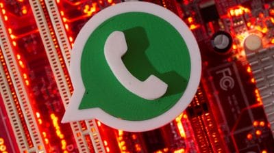 यूजर्स को लगेगा बड़ा झटका, इन फोन में अब नहीं चलेगा WhatsApp