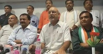 पूर्व मंत्री सज्जन सिंह वर्मा बड़ा बयान- सिंधिया को कोरोना फैलाने के लिए मिली परमिशन