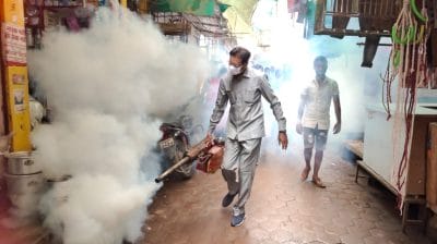 विधायक और कलेक्टर फॉग मशीन लेकर उतरे सड़कों पर, डेंगू से बचाव के लिये किया छिड़काव