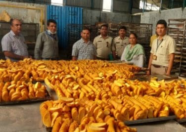 उज्जैन में सोडियम सेक्रीन मिलाकर बना रहे थे टोस्ट, फैक्ट्री सील, 3 पर केस दर्ज