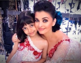 Video : Aishwarya Rai की लाड़ली आराध्या ने गाया सिया राम का भजन…