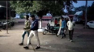 गुना के आरोन में स्कूली छात्राओं के अपहरण का प्रयास, भीड़ ने पकड़े आरोपी