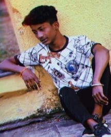 Indore : शादी समारोह में 10वीं के छात्र की चाकू गोदकर हत्या, परिजनों ने थाने में मचाया हंगामा