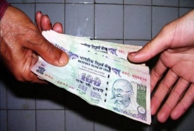 Raisen news: एसडीएम कार्यालय में लोकायुक्त का छापा, रंगे हाथों पकड़ा