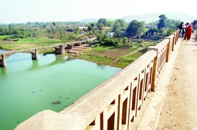 जबलपुर में सरकारी स्कूल की शिक्षिका ने तिलवारा पुल से कूदकर की आत्महत्या..