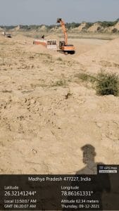 भिंड: बेखौफ रेत माफिया, खदान पर हुई गोलीबारी, प्रशासन पर लगे आरोप