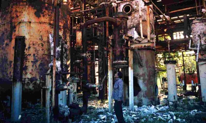 Bhopal Gas Tragedy : 37 साल बाद भी ताजा है भीषण औद्योगिक आपदा की याद, आज भी सुनकर काँप जाती है रूह