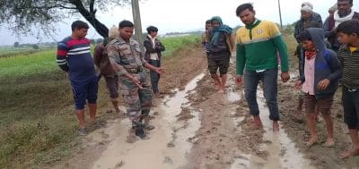जब सैनिक ने सड़क की दुर्दशा पर दर्द किया बयां, बीवी गर्भवती, नहीं आ सकती एम्बुलेंस