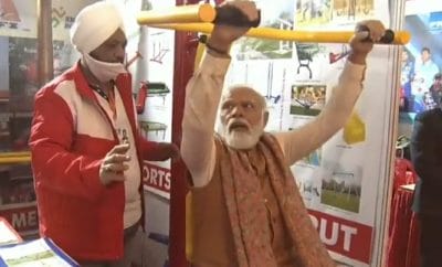 जब अचानक Excercise करने लगे PM Narendra Modi , वीडियो वायरल