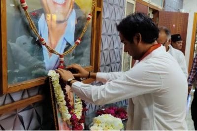 गुना : पत्रकार दीक्षित के निवास पर पहुंचकर जयवर्धन सिंह ने की संवदेनाएं व्यक्त