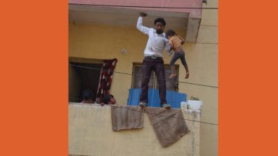 Jabalpur News: अवैध कब्जाधारी को हटाने पहुँचे तो बच्चे को लेकर छत से कूदने की कोशिश करने लगा युवक