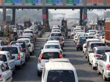 आम आदमी को बड़ा झटका, आज से Toll Tax महंगा, जानें किस हाईवे पर कितनी बढ़ोतरी