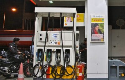 MP में पेट्रोल-डीजल के रेट में उतार-चढ़ाव जारी, इन शहरों में आज बढ़ी पेट्रोल की कीमत, यहाँ ईंधन सबसे सस्ता, जानें