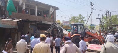 भोपाल के करोंद में अतिक्रमण हटाने के दौरान कांग्रेस नेता का जमकर हंगामा