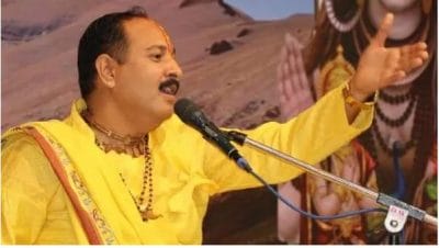 एक कथा के कितने रूपये लेते हैं Pradeep Mishra? आइए जानें