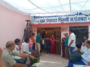 MP Panchayat Election 2022: तिलक और फूलमालाओं से मतदान दलों का स्वागत