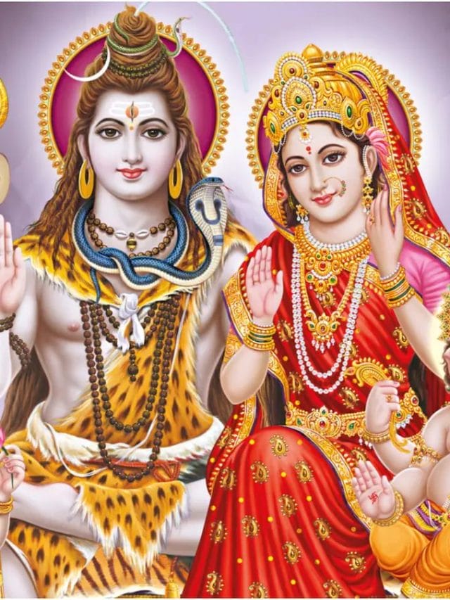 अगर घर में शिव की फोटो है तो यह जानना जरूरी है
