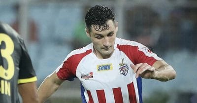 आईएसएल: कार्ल मैकहुग ने एटीके मोहन बागान के साथ बढ़ाया दो साल का करार, नारजारी भी हैदराबाद में रुके