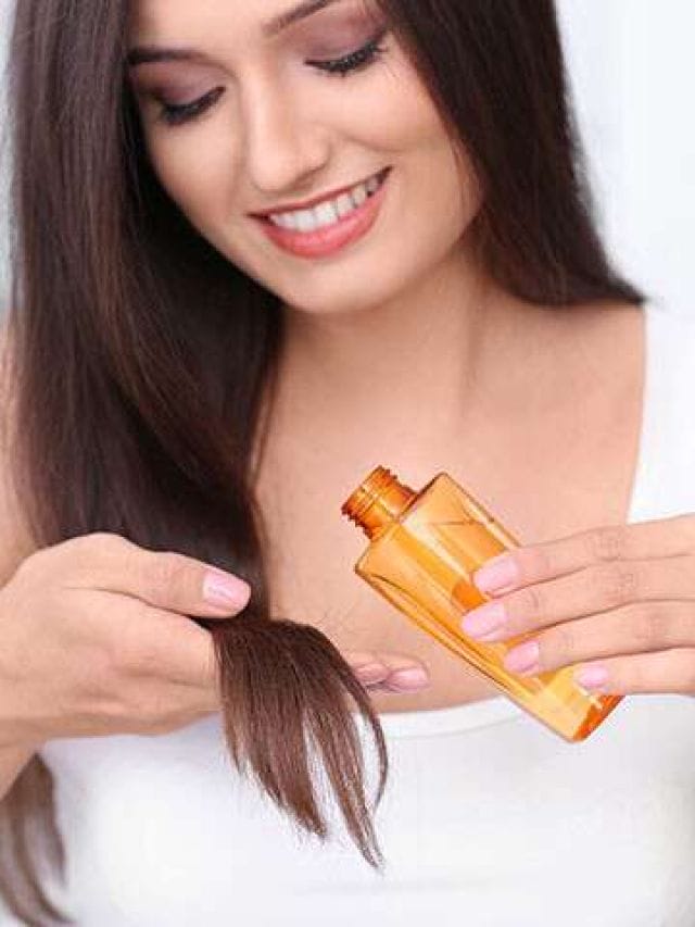 बरसात के मौसम में उपयोग करने के लिए सबसे अच्छा हेयर ऑयल