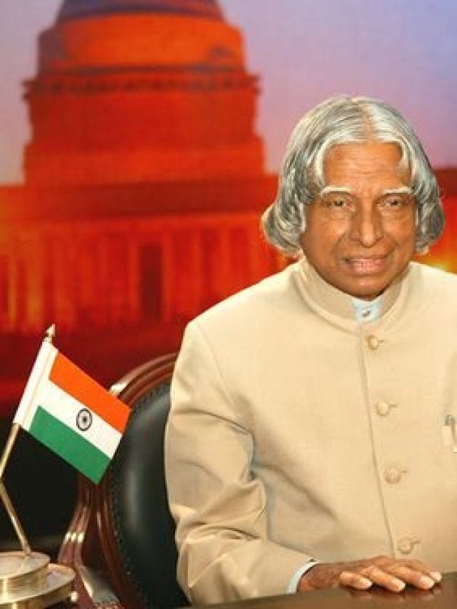 APJ Abdul Kalam : भारत के मिसाइल मैन को उनकी 7वीं पुण्यतिथि पर नमन