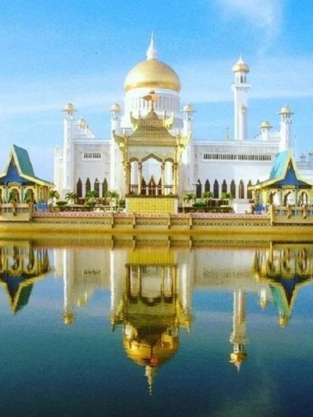 इस महल में हैं 1788 कमरे, 7 हजार से ज्यादा कारें! यह ब्रुनेई के सुल्तान का किला है