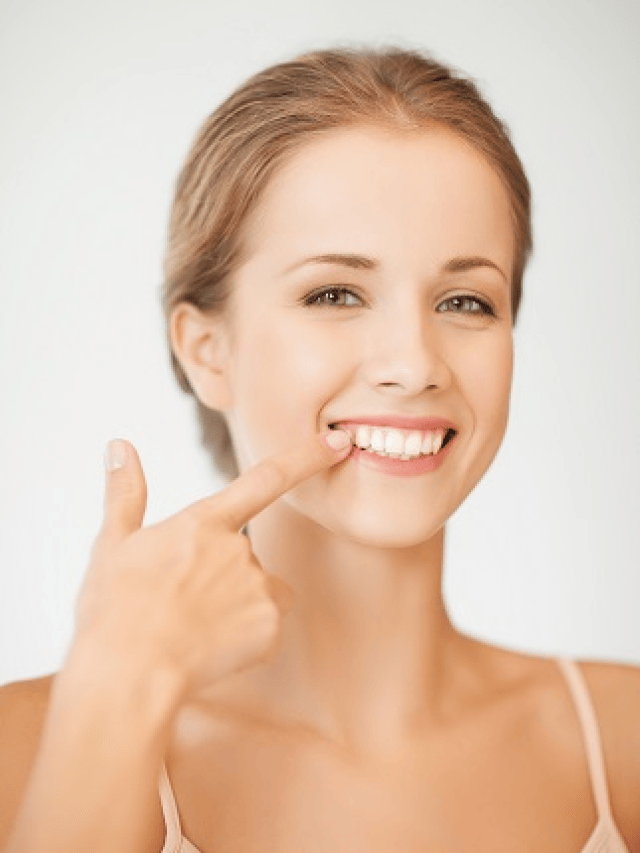 पीले दांतों को सफेद करने के घरेलू उपाय