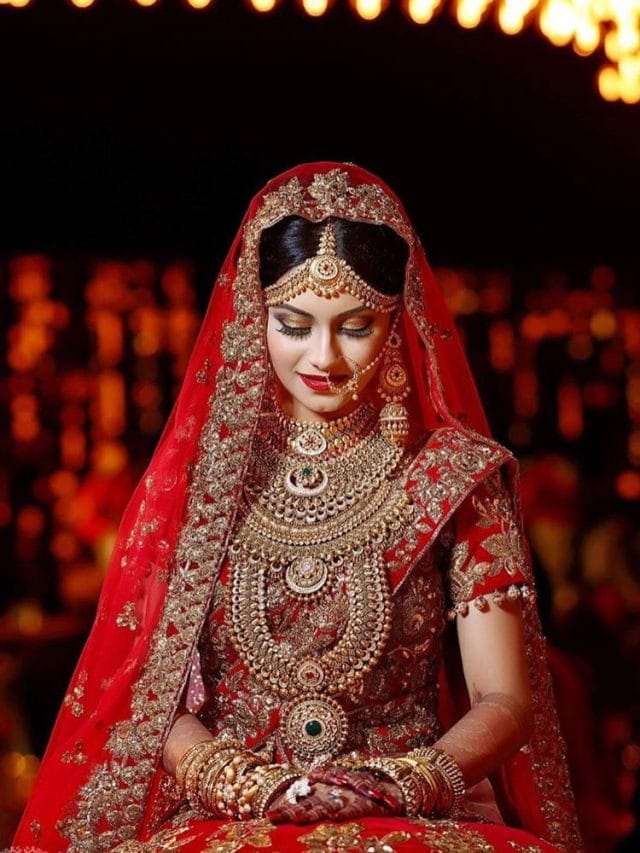 पैर में न पहनें सोने की अंगूठी: पति-पत्नी से जुड़ी है ये समस्या!