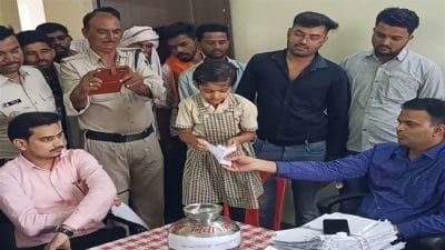 सागर : मतदाता के वोट से जब नही हो पाया फैसला तो मासूम कन्या ने चुना सरपंच, जानें कैसे ?