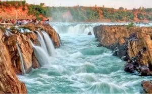 mp best place to visit in monsoon