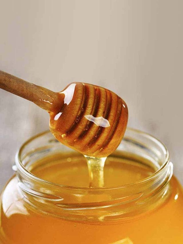 त्वचा के लिए शहद के फायदे