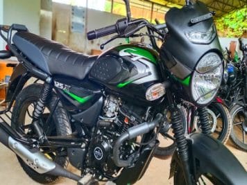 Bajaj ने भारत में लॉन्च की सबसे सस्ती 125cc बाइक, धांसू हैं फीचर्स, पॉकेट फ़्रेंडली लगेगी आपको इसकी कीमत
