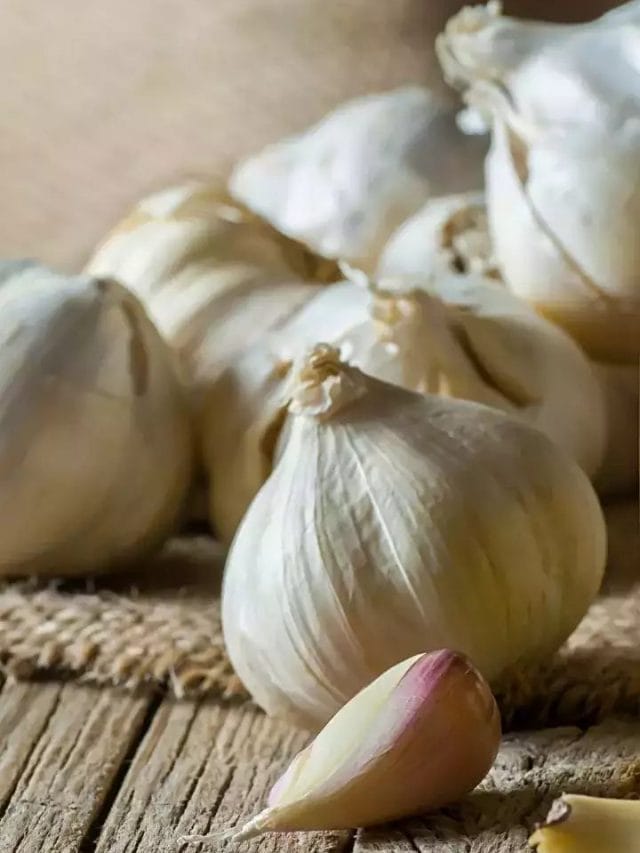 खाली पेट लहसुन खाने के फायदे