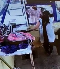 राजगढ़ : भाजपा नेता के भतीजे ने टोल महिलाकर्मी को पीटा, पलटकर पड़ी चप्पल, मामला दर्ज