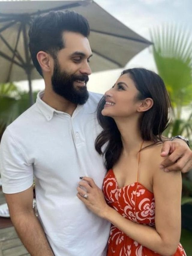 दुबई में पति संग रोमांस करती नजर आई Mouni Roy, देखें Photos