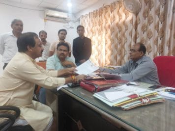 रेत कम्पनी ठेकेदार से अमानत राशि जप्त कर सख्ती से जुर्माना वसूला जाए और एफआईआर दर्ज की जाए : डॉ रमेश दुबे