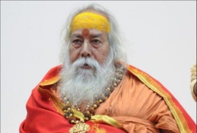 शंकराचार्य स्वामी स्वरूपानंद सरस्वती के अंतिम दर्शन को उमड़ी श्रद्धालुओं की भीड़, आज दी जाएगी समाधि