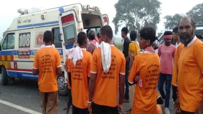 Gujarat : अंबाजी में भीषण सड़क हादसा, 12 श्रद्धालुओं को तेज रफ्तार कार ने कुचला, 6 की मौके पर मौत