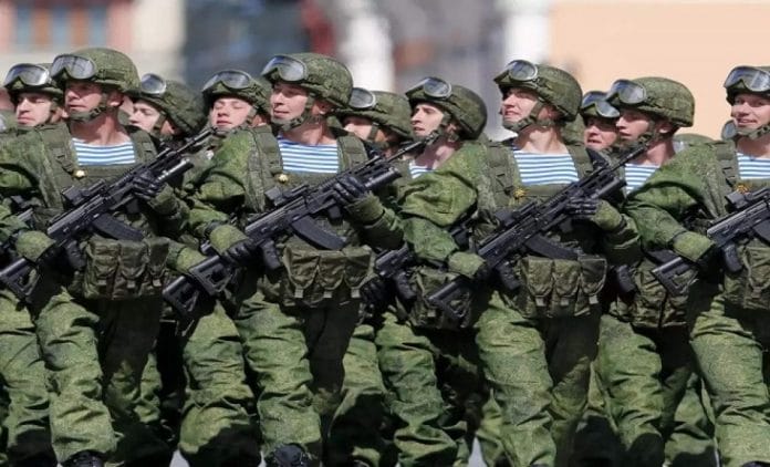 राष्ट्रपति पुतिन ने रूस में 3 लाख सैनिक किए तैनात, प्रदर्शनकारियों को रोकना पड़ा भारी, देखिए यह रिपोर्ट