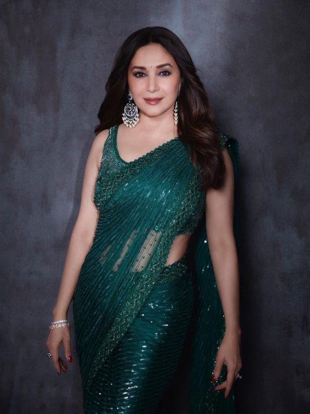 हरी साड़ी में माधुरी दीक्षित की कातिलाना अदाएं, फैंस हुए दीवाने