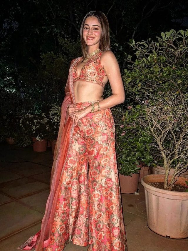 अनन्या पांडे के ट्रेडिशनल लुक को देख दीवाने हुए लोग