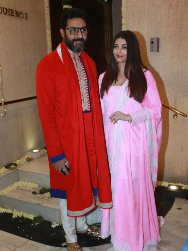 मनीष मल्होत्रा की दिवाली पार्टी में सिंपल सूट में पहुंच गई ऐश्वर्या राय…