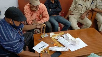 दीपावली से पहले ग्वालियर जीआरपी का बड़ा एक्शन, आधा करोड़ का सोना पकड़ा