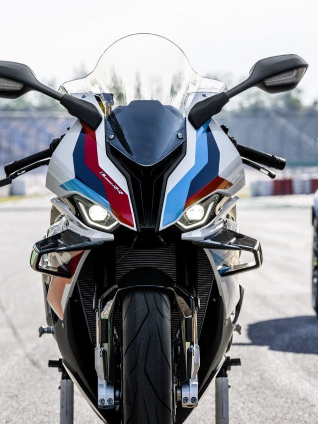 BMW ने लॉन्च अपनी स्टाइलिश बाइक, मिलेंगे धांसू फीचर्स