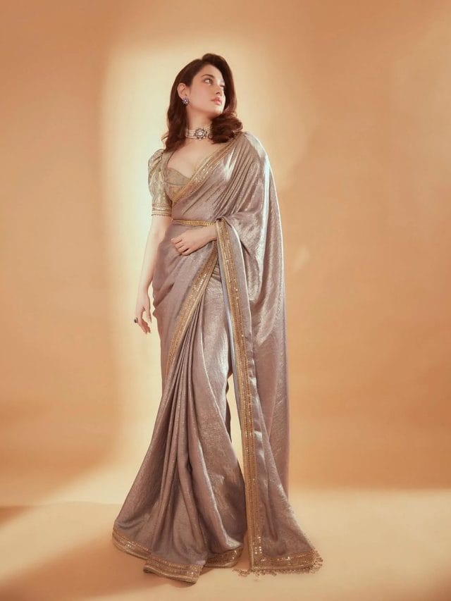 तमन्ना भाटिया के ट्रेडिशनल लुक पर फिदा हुए फैंस, देखें खूबसूरत फ़ोटोज़…