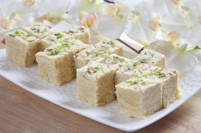 दिवाली की बची सोनपापड़ी से बनाए 5 स्वादिष्ट डिश, तरीका बेहद आसान, स्वाद में भी बेहतरीन, यहाँ जानें