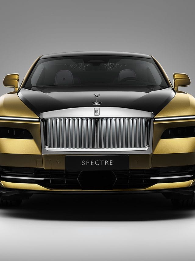 Rolls Royce ने हटाया अपनी पहली इलेक्ट्रिक कार से पर्दा, देखें फोटोज